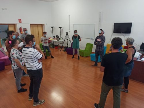 Encuentro Interbarrios: Compartir experiencias de desarrollo comunitario entre Palma Palmilla y Villaverde