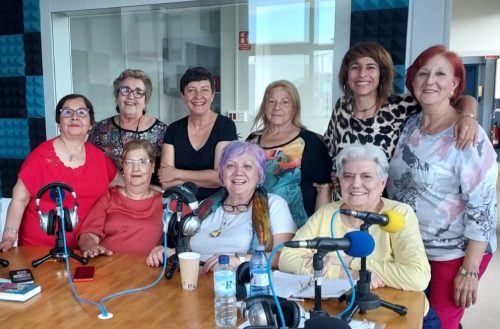 Con Mayor Voz: Humor con Eva Hache