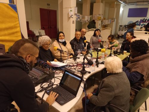 Uniendo Barrios: conversatorio sobre experiencias migratorias