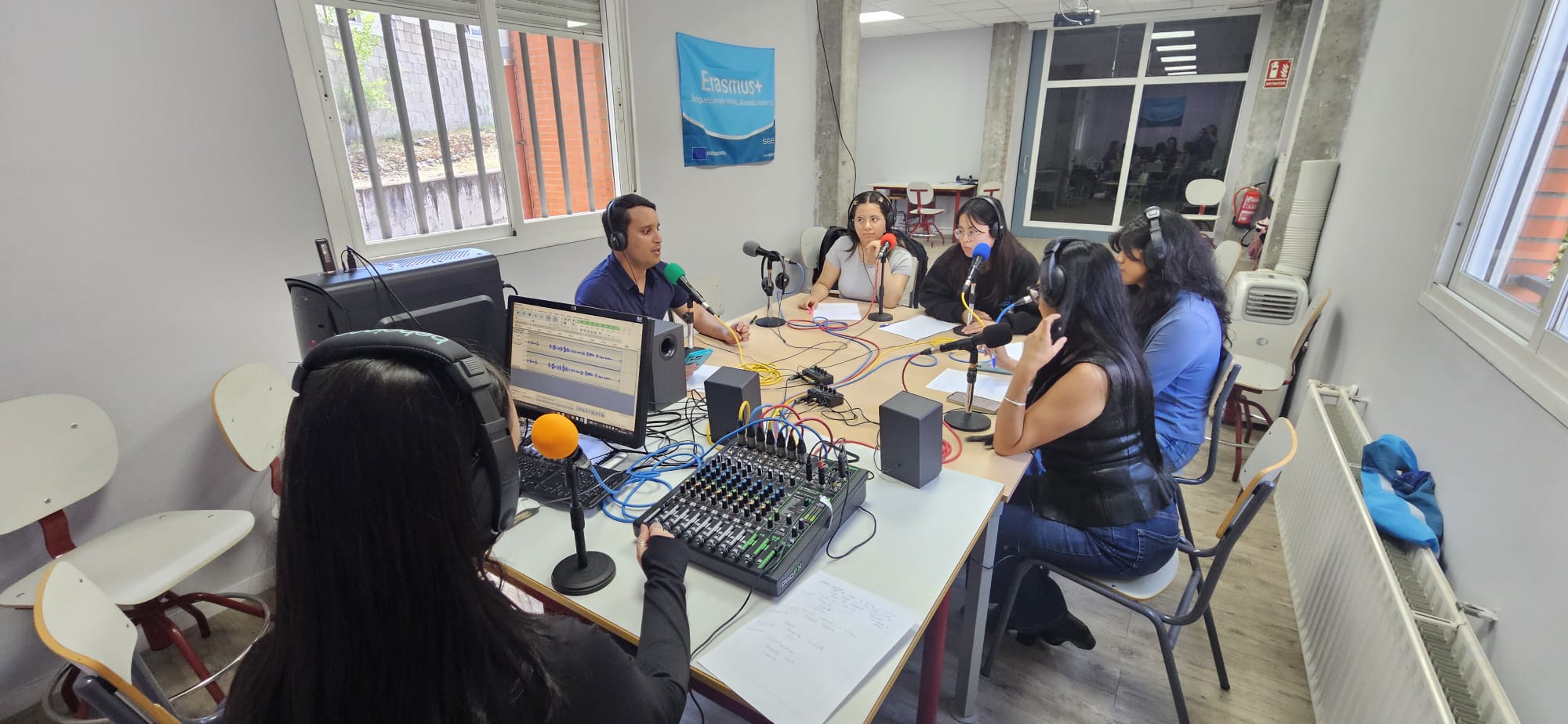 Foto-1-tallerpodcast-iesvillaverde